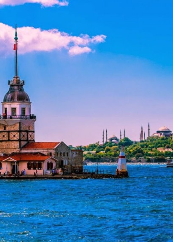 مدينة كبادوكيا هي مدينة تاريخية شهيرة، تقع وسط منطقة الأناضول