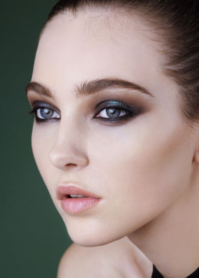 قلم العيون من ديور Dior Eyeliner Waterproof Pencil in 094 Trinidad Black