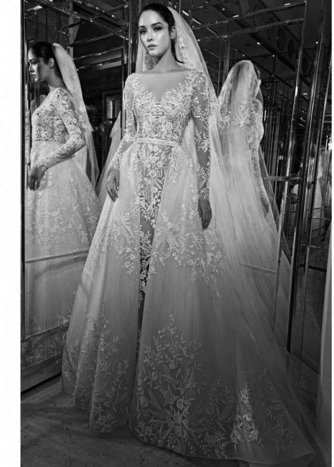 فستان من الدانتيل من تمبرلي لندن