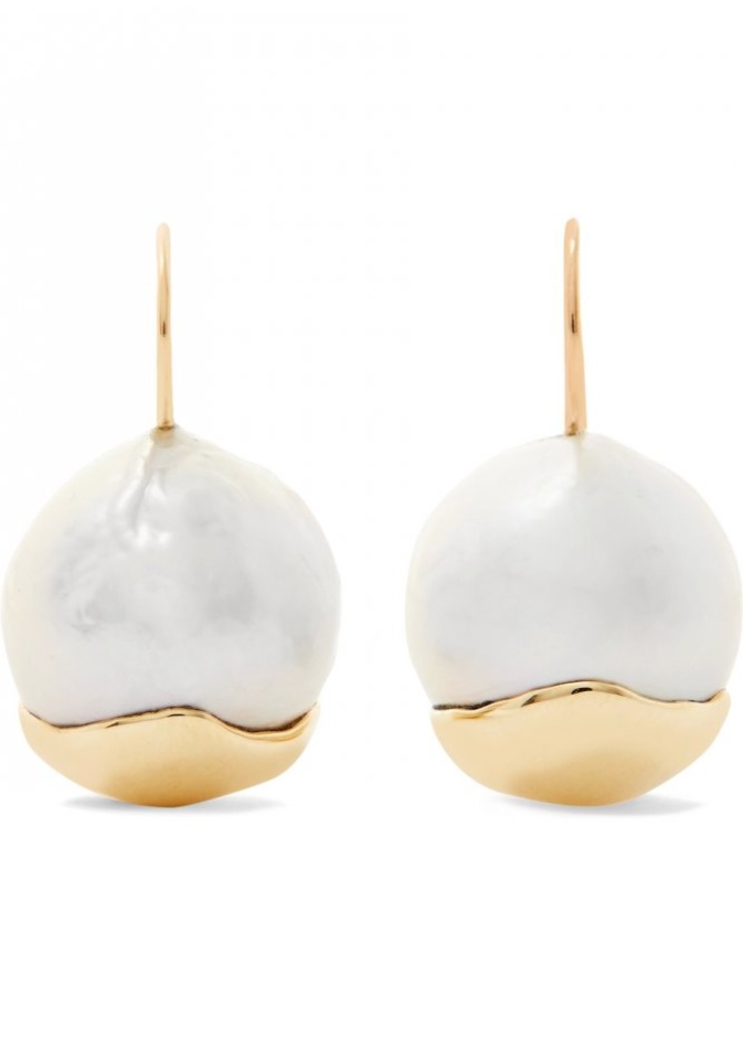 أقراط من دامياني