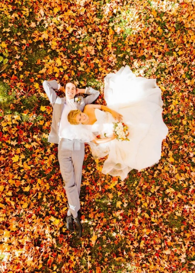 الوان الباقة في زفافك الخريفي.