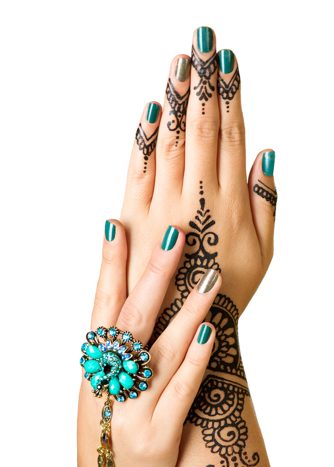 اختاري الرسم الذي يناسبك ويريحك في يوم الزفاف