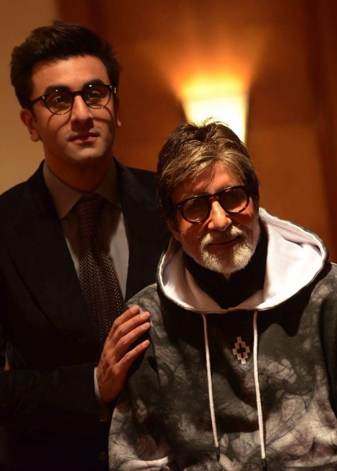 كاران جوهر يكشف مشاركة أميتاب باتشان في الفيلم