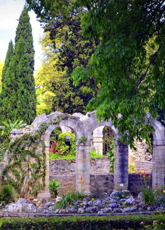 قلعة مدينة نانت الفرنسية