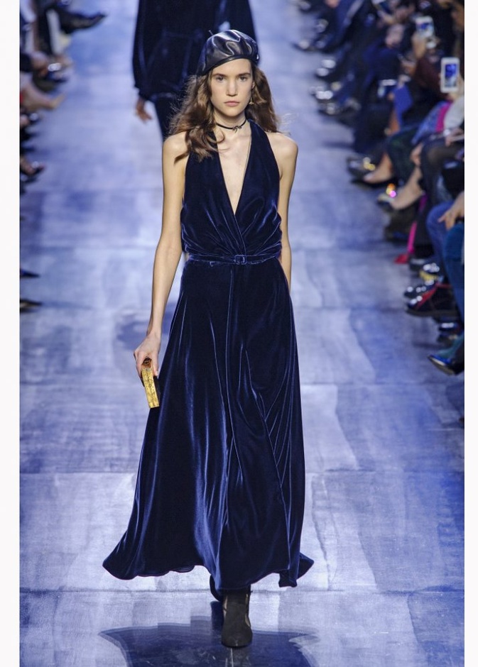 فساتين ناعمه للسهرات مع قصة الاوف شولدر من Cushnie et Ochs