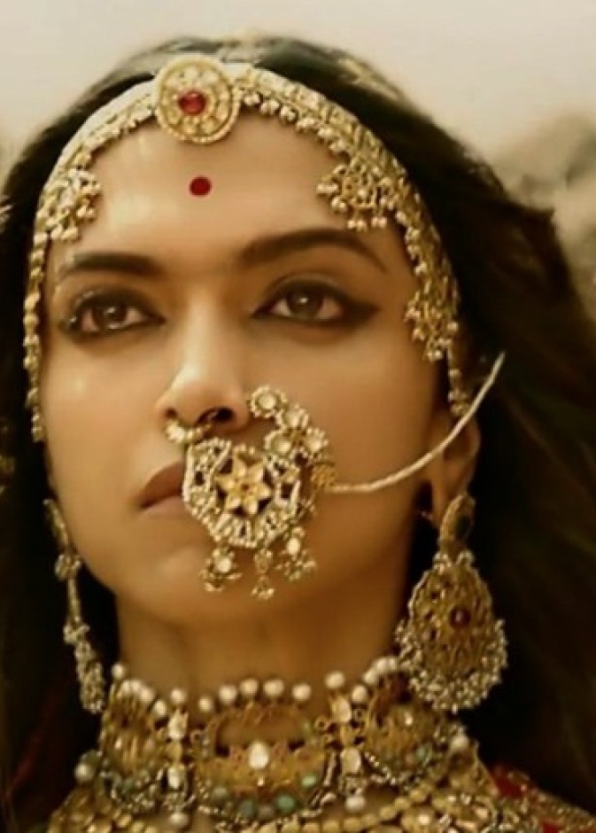 نجوم بوليوود يشيدون بإعلان فيلم Padmavati 