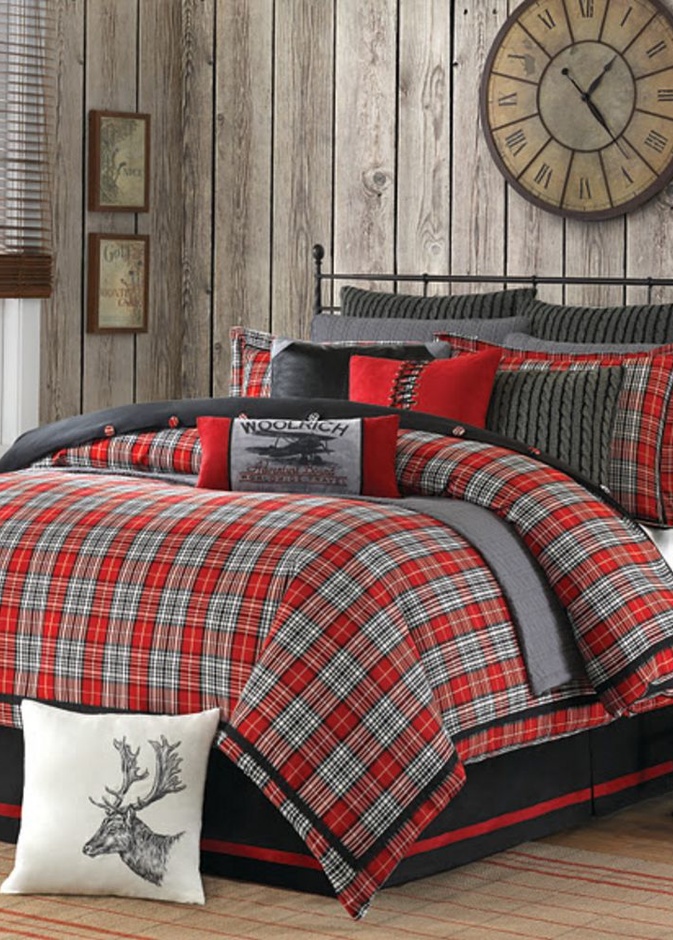 غرفة نوم عصرية بمفرش احمر ناعم