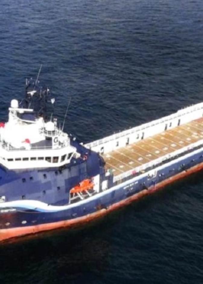 سفينة الشحن العملاقة أغلقت ميناء ديربان بسبب الرياح العاتية