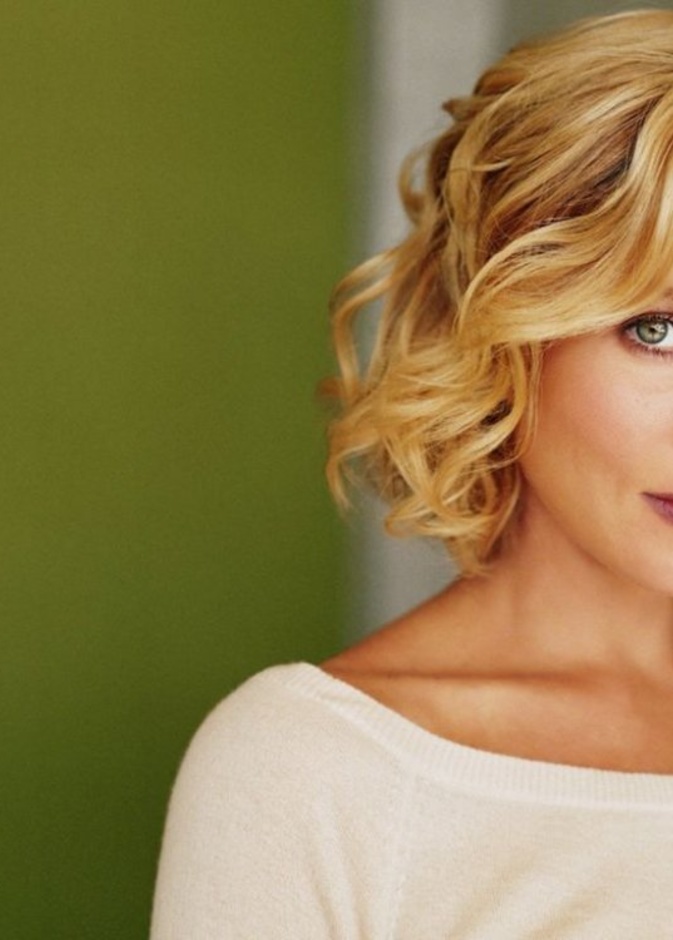 كريستينا ابلغيت ضمن نجمات حاربن سرطان الثدي