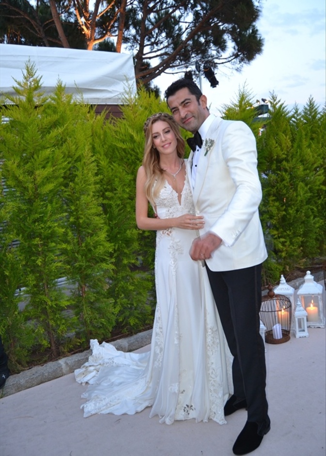 كينان اميرزالي اوغلو وزوجته