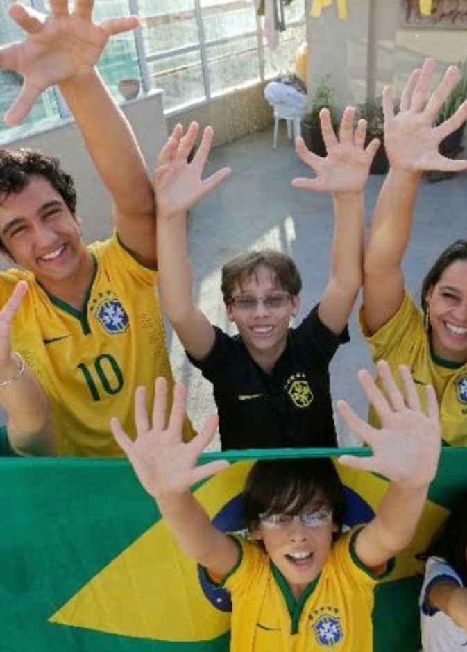 فرد جديد ينضم لعائلة الستة البرازيلية بـ 6 أصابع