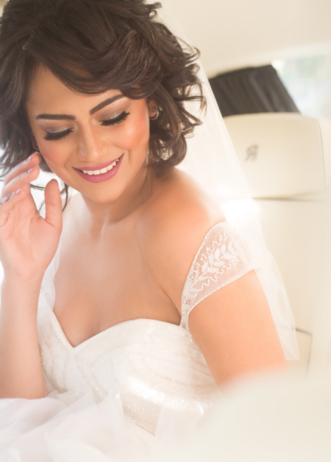 تصوير عروس بكاميرا المصورة السعوديه آسيه أبوشال