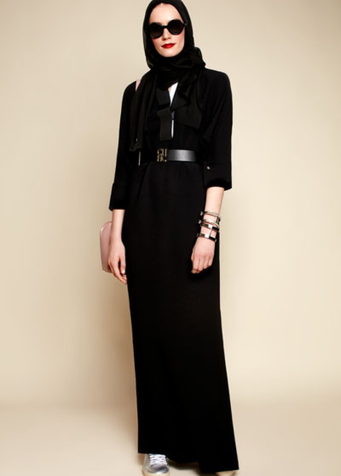 عباءة من Carolina Herrera