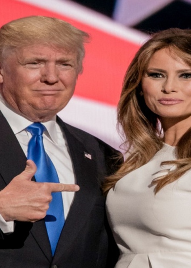 الرئيس الأمريكي يعتمد على شبيهة زوجته ميلانيا ترامب