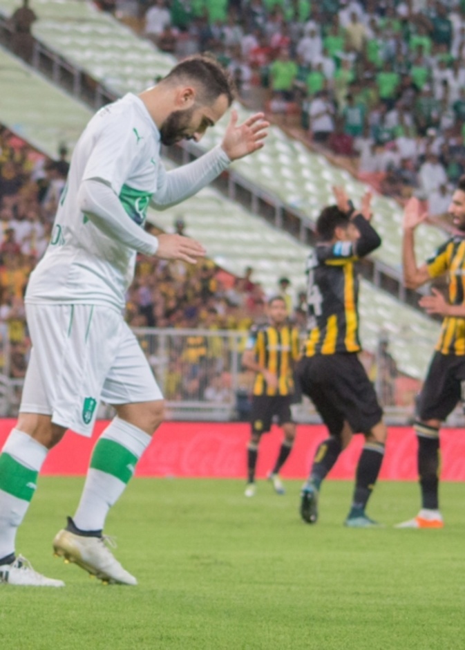 الأهلي في صدارة الدوري السعودي