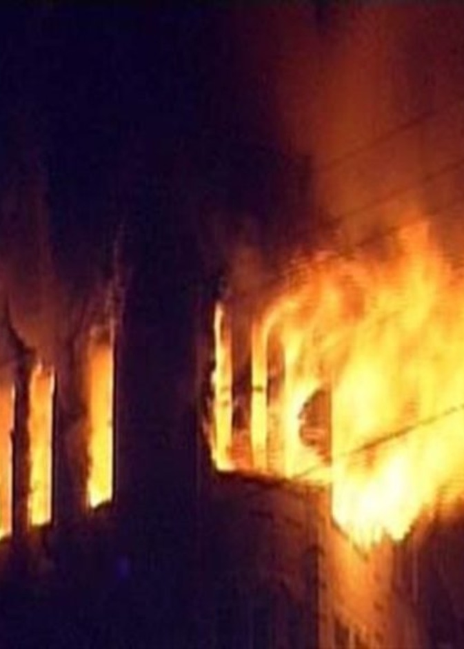 حريق مدرسة وحريق باص