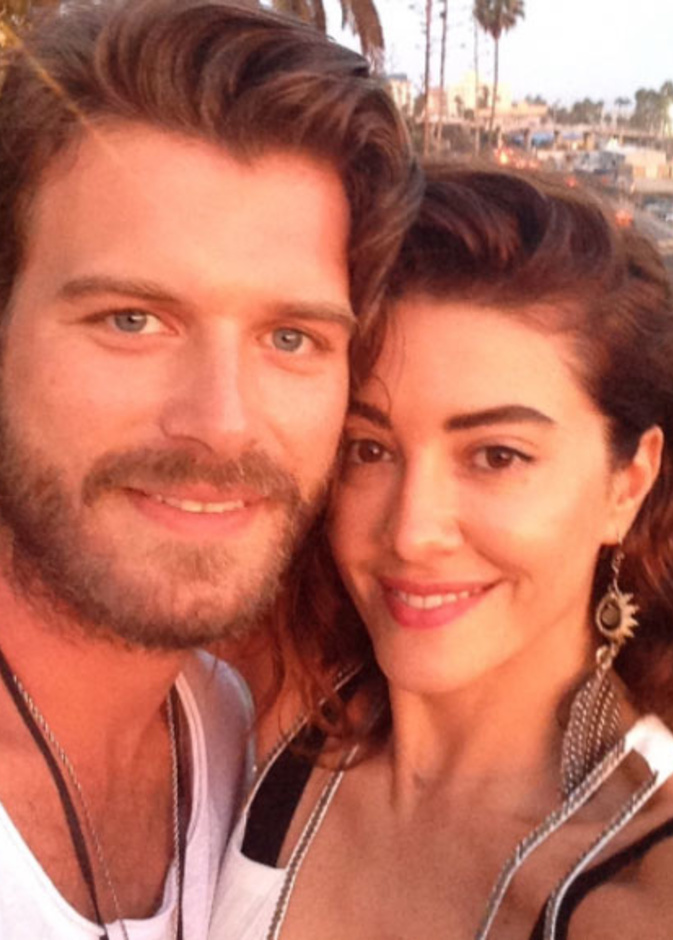 كيفانش تاتليتوغ وزوجته