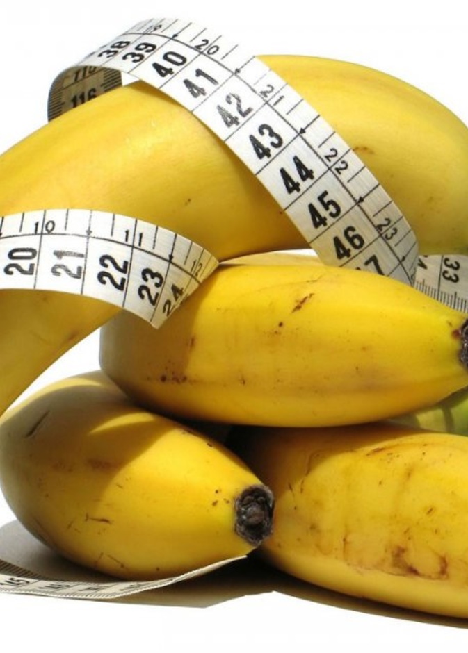 يحمي الموز الشعر من التساقط ويزيد من معدل نموه أنثاء الحمية الصحية المتبعة