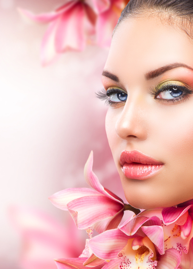 ماء الورد يمنحك اطلالة رائعة وبشرة نضرة