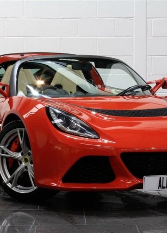 لوتس تعد بسيارة تكتسح سوق سيارات الكروس أوفر