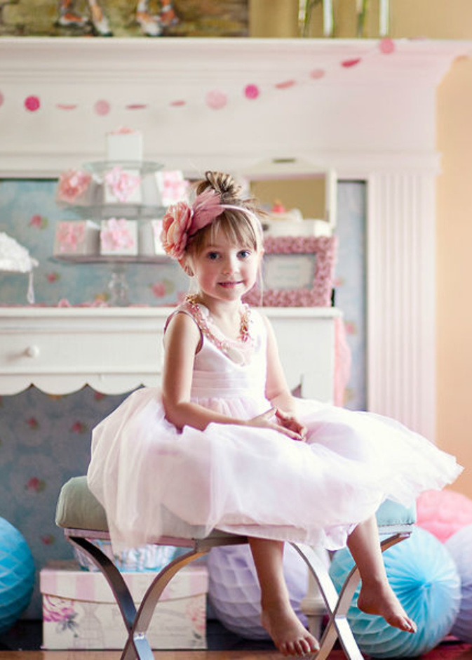 ثيمة عيد ميلاد للاولاد مع رمز الشاربين