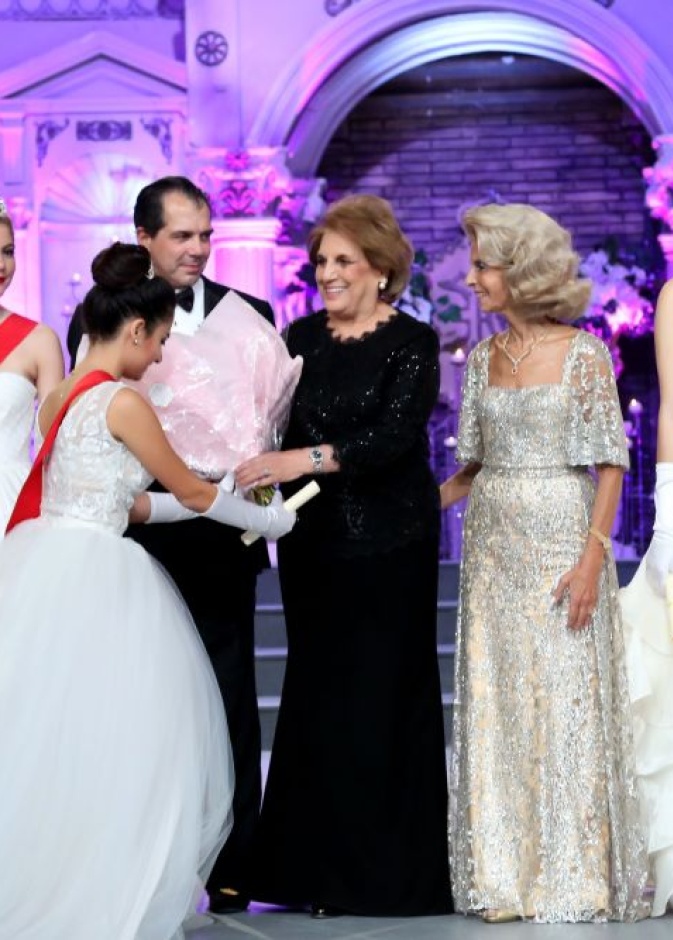 اللبنانية الاولى ناديا الشامي عون الحفل العشرين للمبتدئات