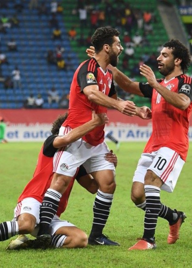 محمد صلاح خارج تشكيلة منتخب مصر