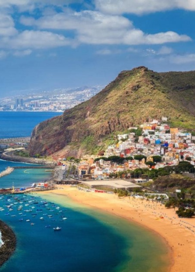 من باريو سانتا كروز في اشبيلية