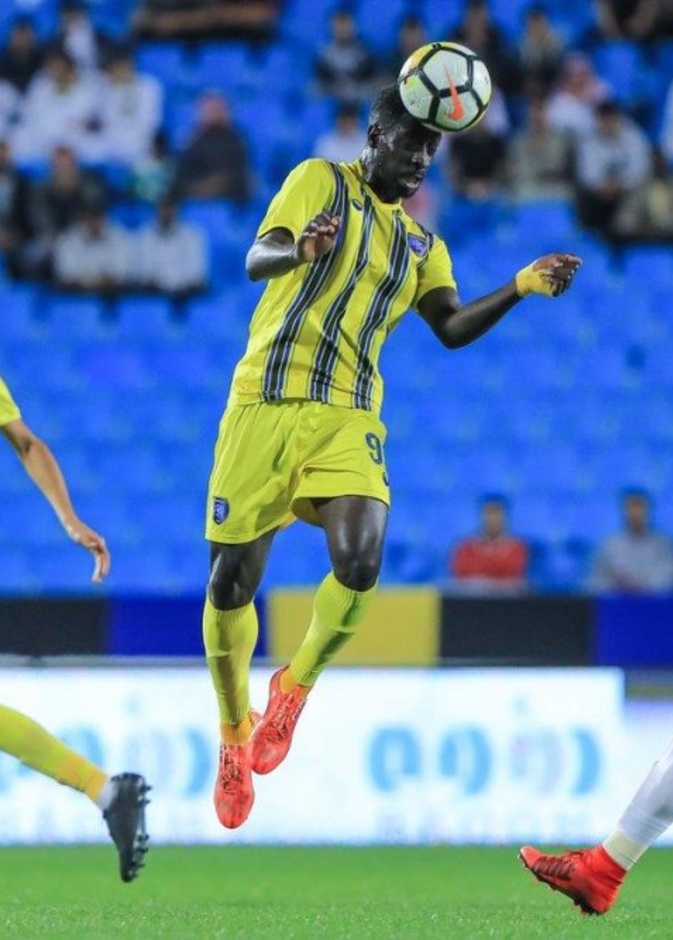 من لقاء الأهلي و التعاون