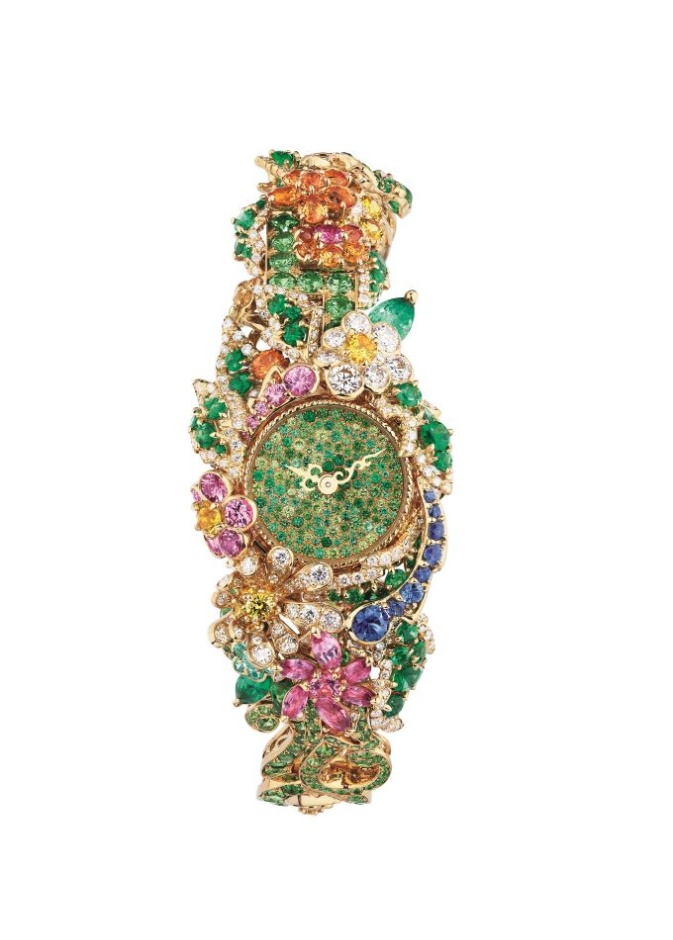 من اليمين .. ساعة شوميه ساعة ديور ساعة بياجيه ساعة فان كليف أند آربلز