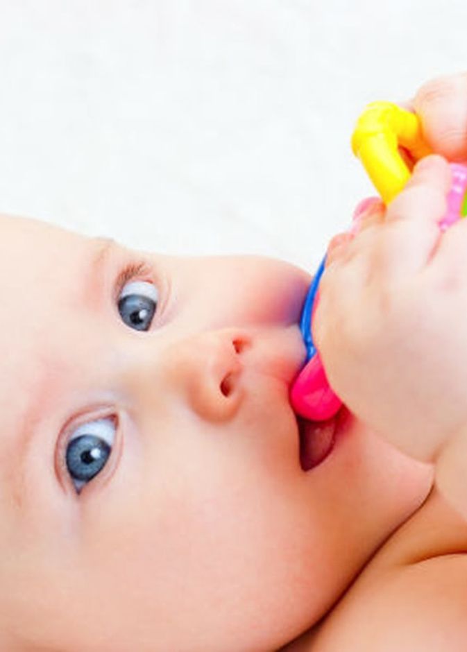  اسباب رائحة الفم الكريهه عند الرضع