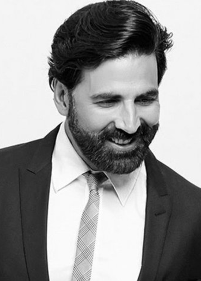 قصة اختيار اسم أكشاي كومار