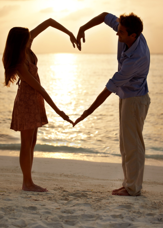 يعجب رجل القوس بالمرأة الذكية العملية ويعشق ان تشاركه اهتماماته