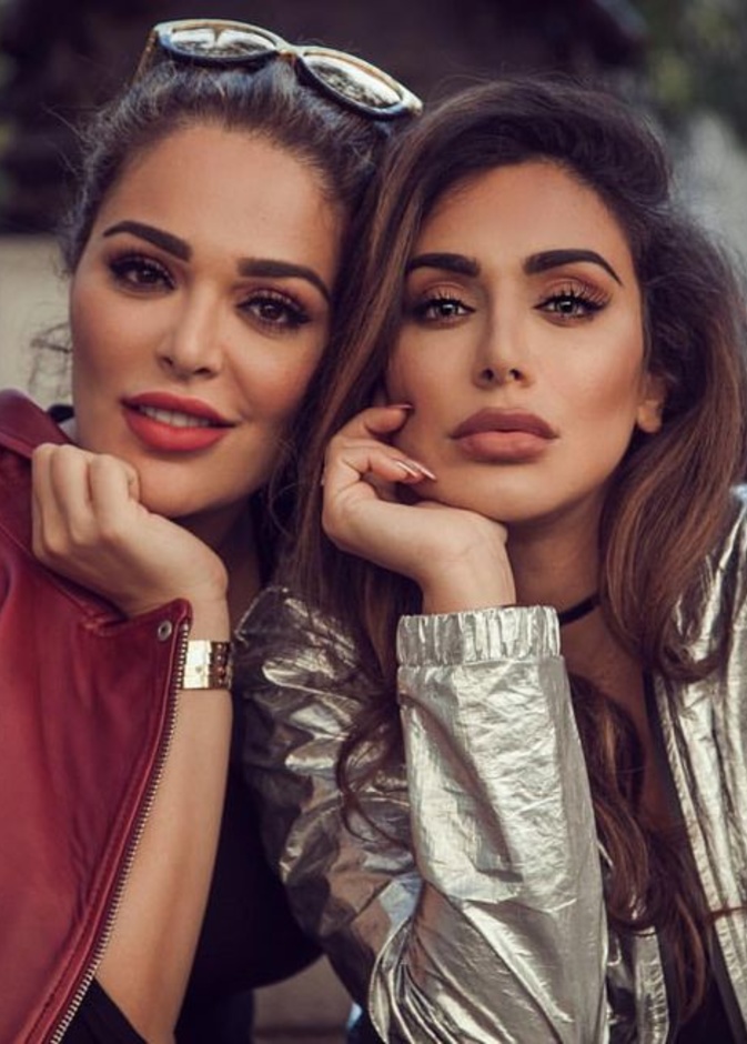 هذه الإطلالات الأخوات العصرية والجديدة.