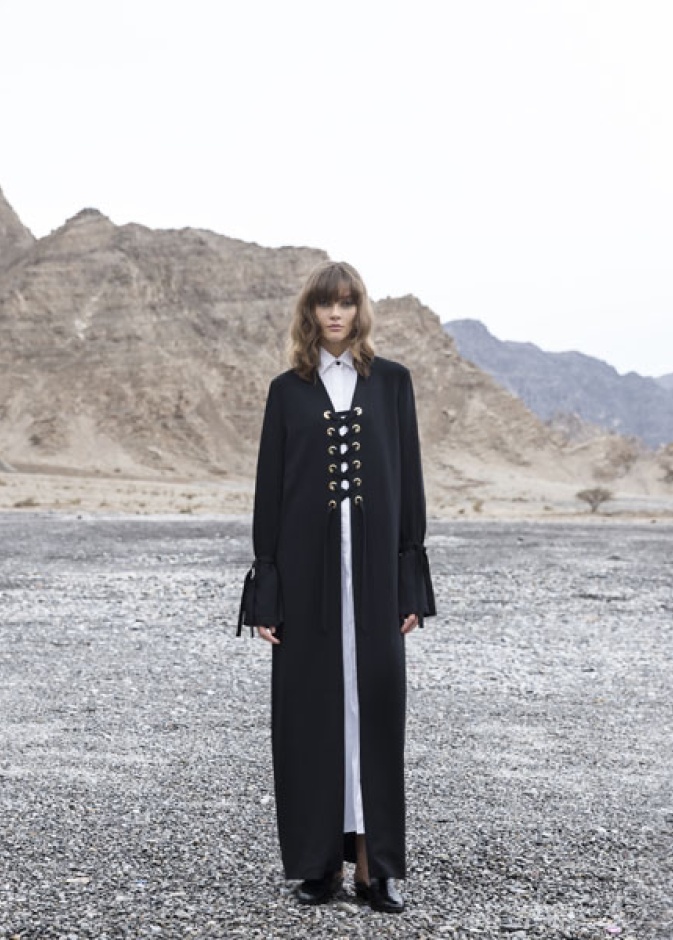 عباءة من Bouguessa