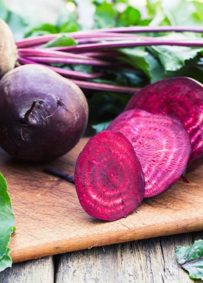 يتميز الشمندر بفوائده العديدة للتخسيس و حرق الدهون