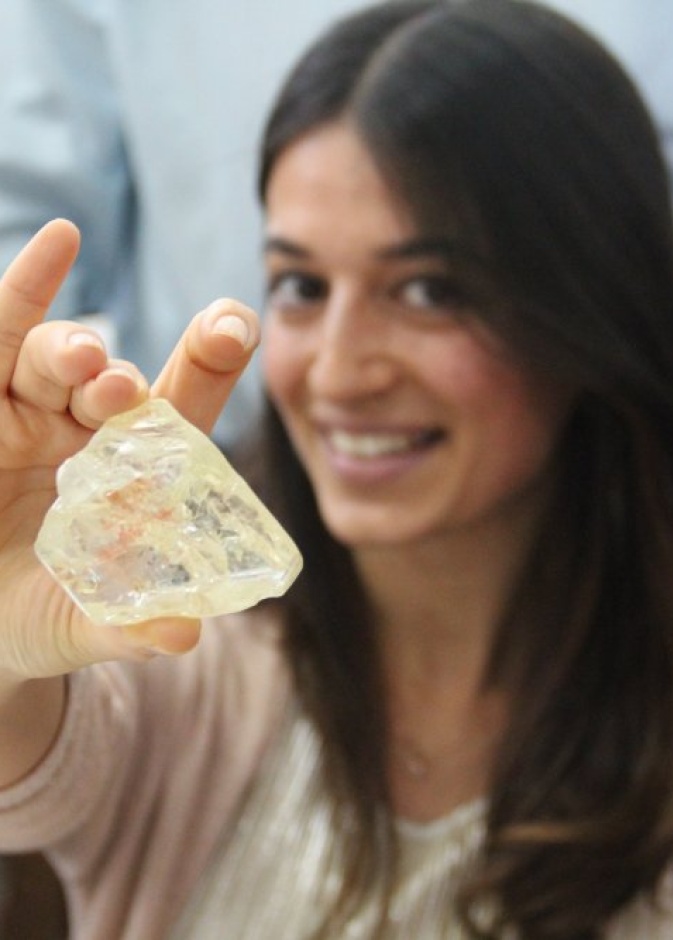 لورنس غراف اشترى أضخم ماسة غير مصقولة في العالم