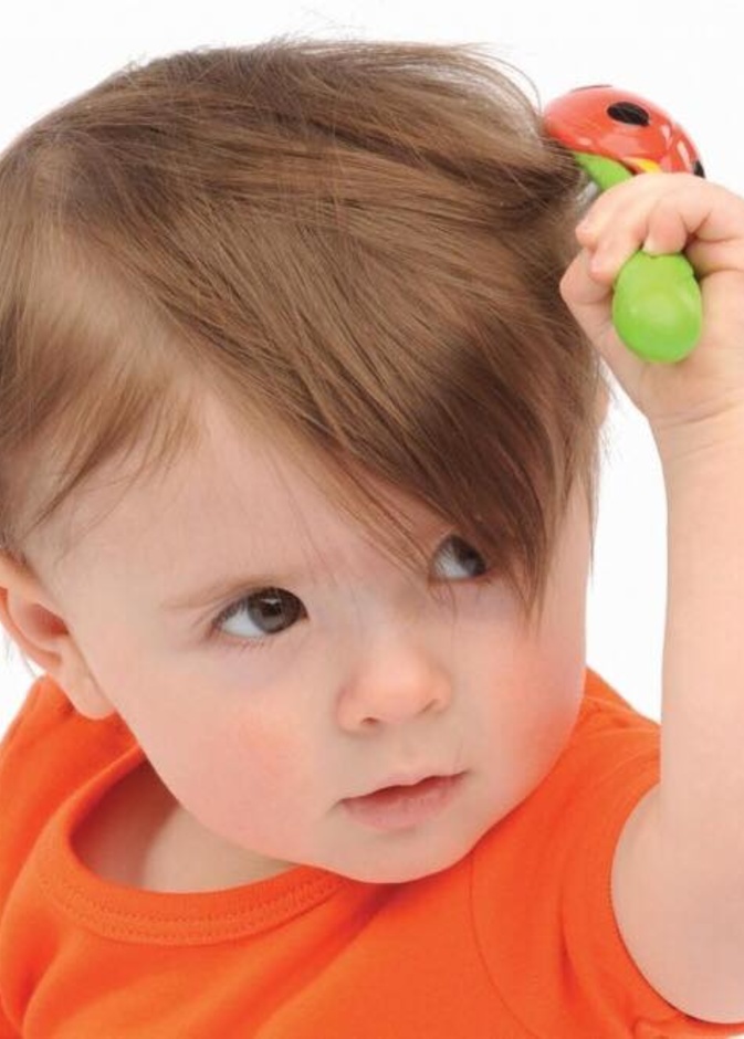 وصفات للتغلب على الشعر الهائش لطفلك