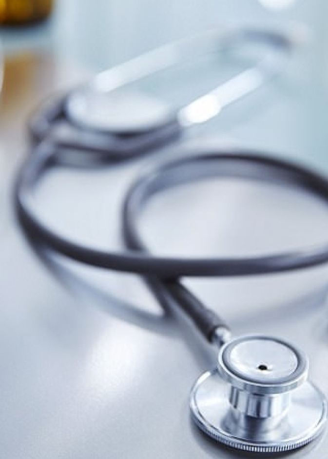 الأم أنجبت توأم ماتت الأنثى منهما على الفور