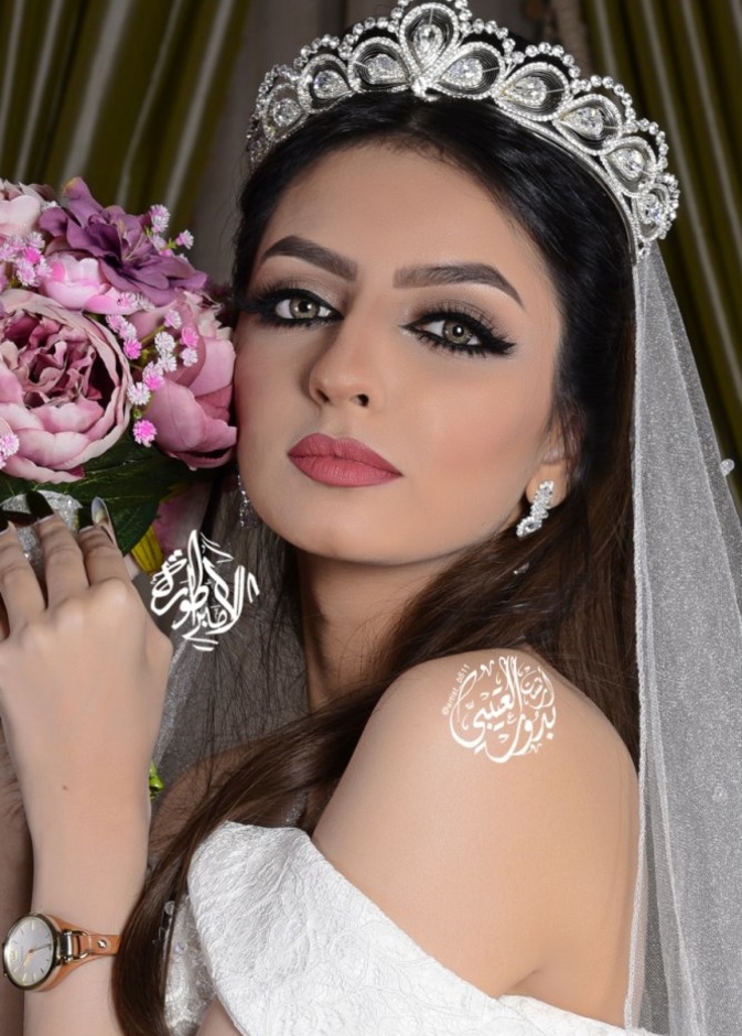 تصوير عروس بكاميرا المصورة السعودية نجاح خوجة 