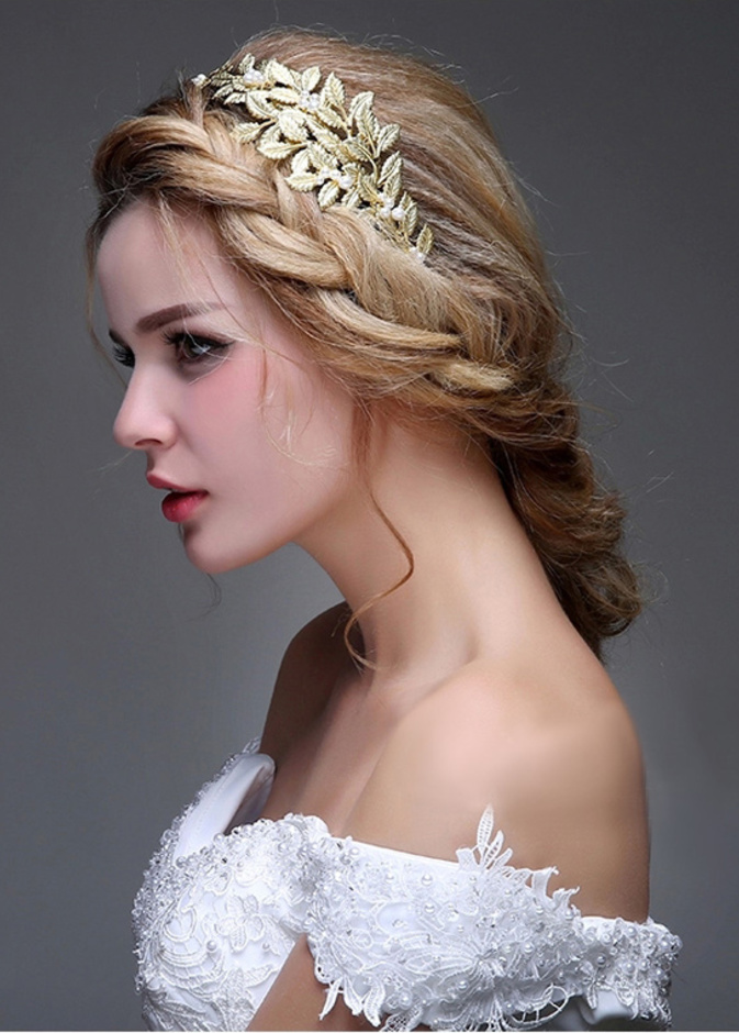 اكسسوارات الشعر الروماني موضة