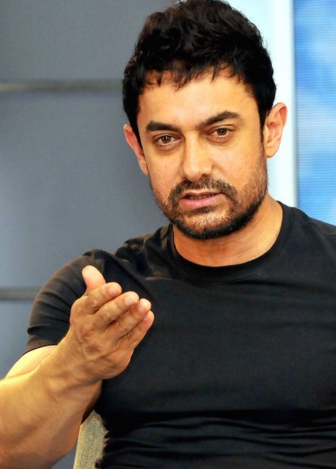 عامر خان يعلق على اتهامات التحرش الجنسي