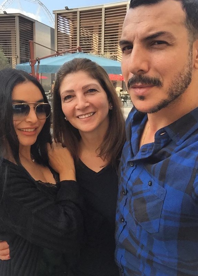 باسل خياط ووالدته 2017