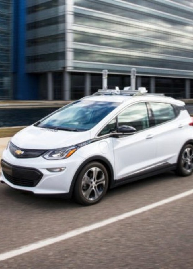 جنرال موتورز تخطط لإطلاق خدمة التاكسي الروبوت بحلول عام 2019