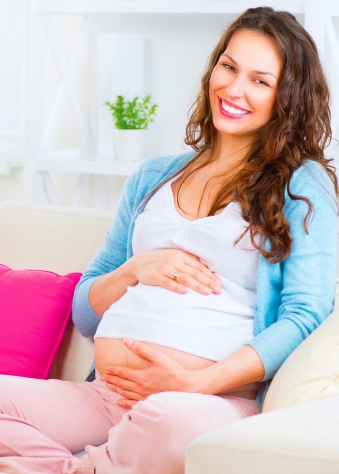 الشعور بالحرقة في المعدة والصدر والحنجرة من أعراض الإصابة بالحموضة عند الحوامل