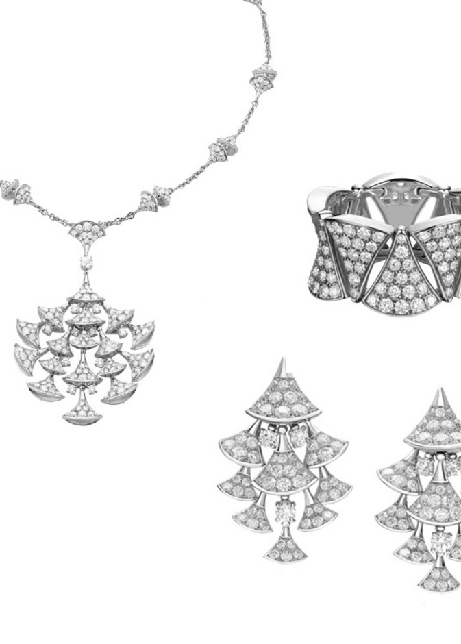 أطقم الماس أبيض