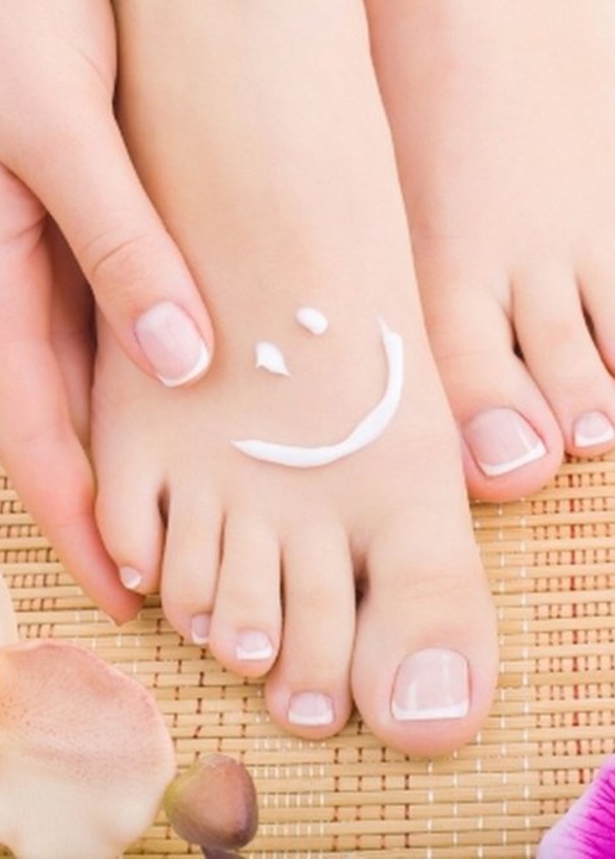 خلطة بياض الثلج تمنحك يدين ناعمتين ذات لون فاتح