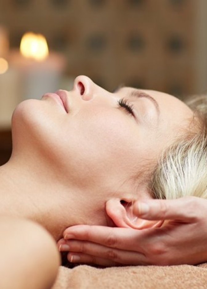  التدليك وسيلة علاجية طبيعية للتخلص من دهون الجسم