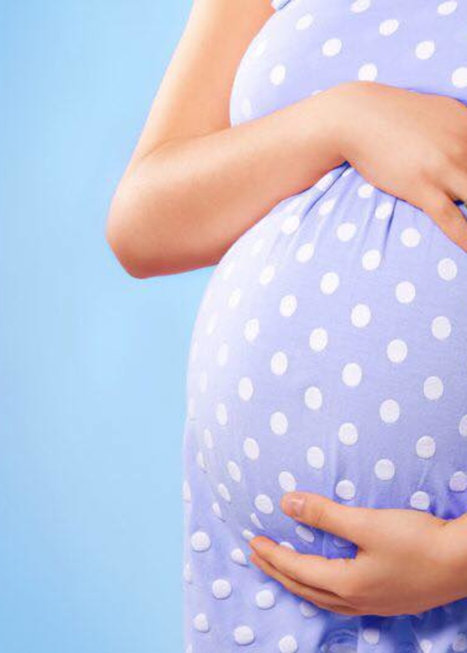 فوائد الزبيب للحامل في الشهور الاولى 