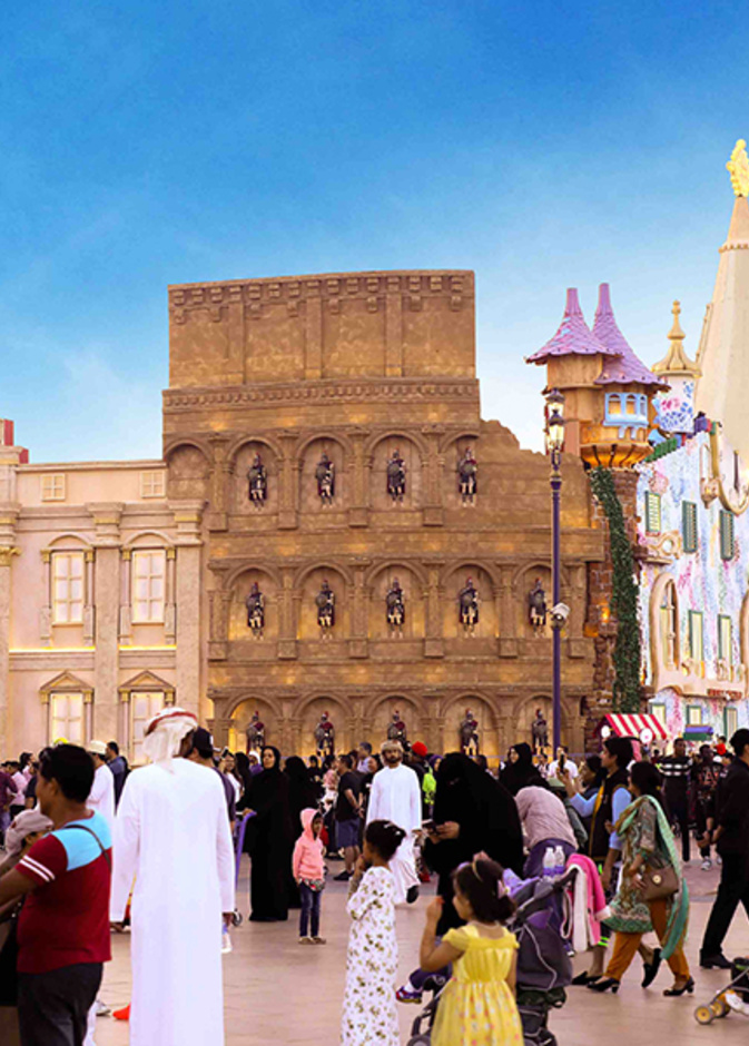 القرية العالمية تستقبل ضيوفها مبكراً أيام الجمعة خلال مهرجان دبي للتسوق 2018